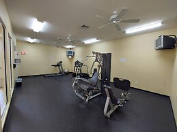 Amazing 3/2 Condo, Gated Community at Club Cortile!!