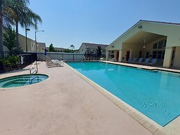 Amazing 3/2 Condo, Gated Community at Club Cortile!!