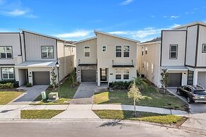 Storey Lake Resort, Private Pool, and Much More!!