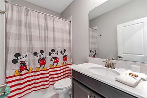 Storey Lake Resort, Private Pool, and Much More!!