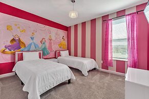 Storey Lake Resort, Private Pool, and Much More!!