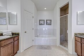 Gated Community, Private Pool and Game Room Near Disney!!!