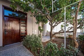 Sofia's Lemontree 3-bed House in Agios Nikolaos