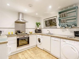 Charming 2-bed Cottage in Wadebridge, Cornwall