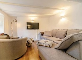 Charming 2-bed Cottage in Wadebridge, Cornwall