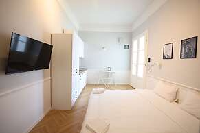 Carol Residence