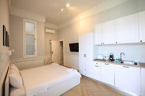 Carol Residence