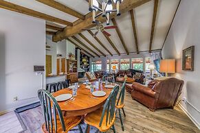 Nana & Papa's Mountain Retreat