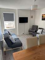 Impeccable 5-bed Apartment in Southend-on-sea