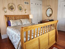 Hawthorne Inn