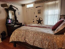 Hawthorne Inn