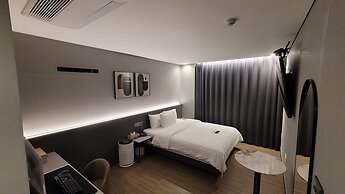 Hound Hotel Incheon Airport