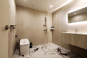 Hound Hotel Incheon Airport