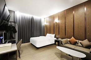 Hound Hotel Incheon Airport