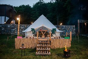 Pallet Glamp NG & But K Otel