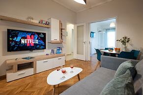 Blue Ark Acropolis Spirit