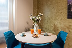 Blue Ark Acropolis Spirit