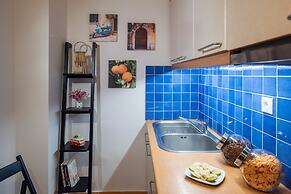 Blue Ark Acropolis Spirit