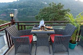 Foxoso The Mall Road