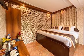 Foxoso The Mall Road