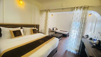 Foxoso The Mall Road