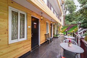 Foxoso The Mall Road