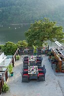 Foxoso The Mall Road