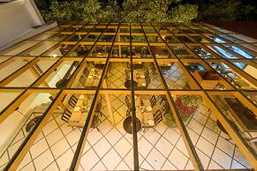 Foxoso The Mall Road