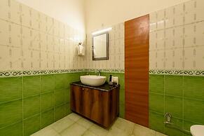 Foxoso The Mall Road