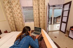 Foxoso The Mall Road