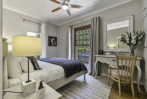 Val de Vine Guesthouse