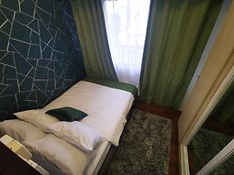 One Bedroom Balcony With Great Location and Value