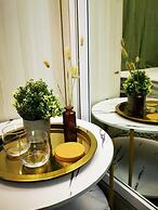 One Bedroom Balcony With Great Location and Value