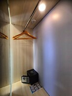 One Bedroom Balcony With Great Location and Value