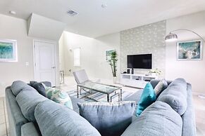 Vikram's Stylish Windsor At Westside Home 5 Bedroom Home by Redawning