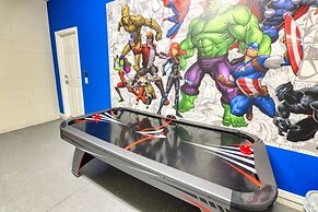 Vikram's Stylish Windsor At Westside Home 5 Bedroom Home by Redawning