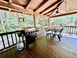 Willow Creek 2 Bedroom Cabin by RedAwning