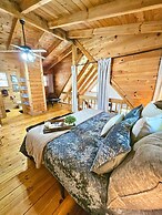 Willow Creek 2 Bedroom Cabin by RedAwning