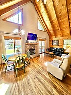 Willow Creek 2 Bedroom Cabin by RedAwning