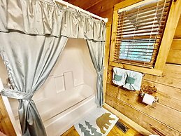 Willow Creek 2 Bedroom Cabin by RedAwning