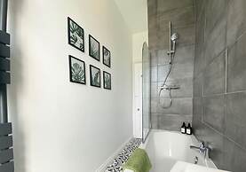 ByEvo 19 Walker GLA Apartment