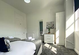 ByEvo 19 Walker GLA Apartment