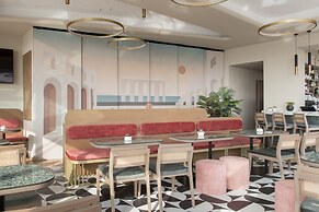 1910 Lifestyle Hotel