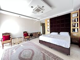 Luxury 7-bed Villa With Pool and Jacuzzi, Fethiye