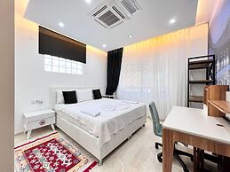 Luxury 7-bed Villa With Pool and Jacuzzi, Fethiye