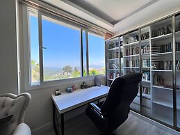 Luxury 7-bed Villa With Pool and Jacuzzi, Fethiye