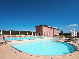 Riva Toscana Golf Resort & SPA