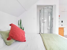 Auberge Balcon Blanc