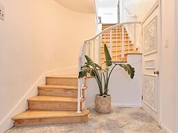 Auberge Balcon Blanc