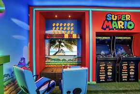 Pelican Large Pool Home in Orlando